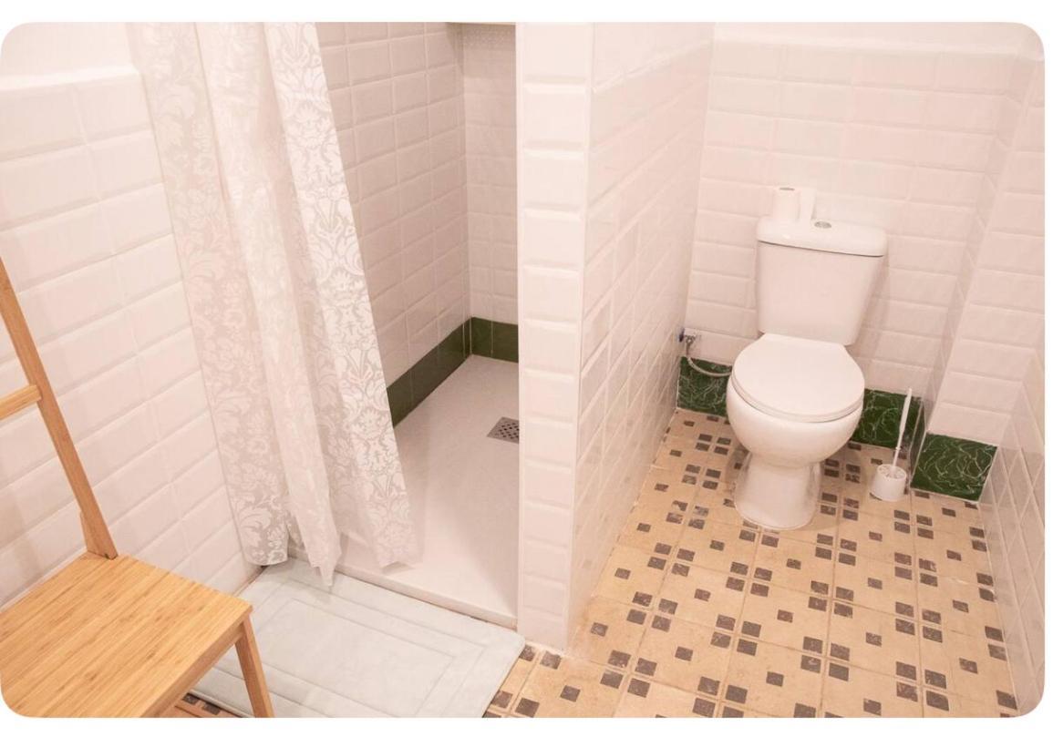Habitacion Con Bano Privado 1 Cama De Matrimonio Valensiya Dış mekan fotoğraf