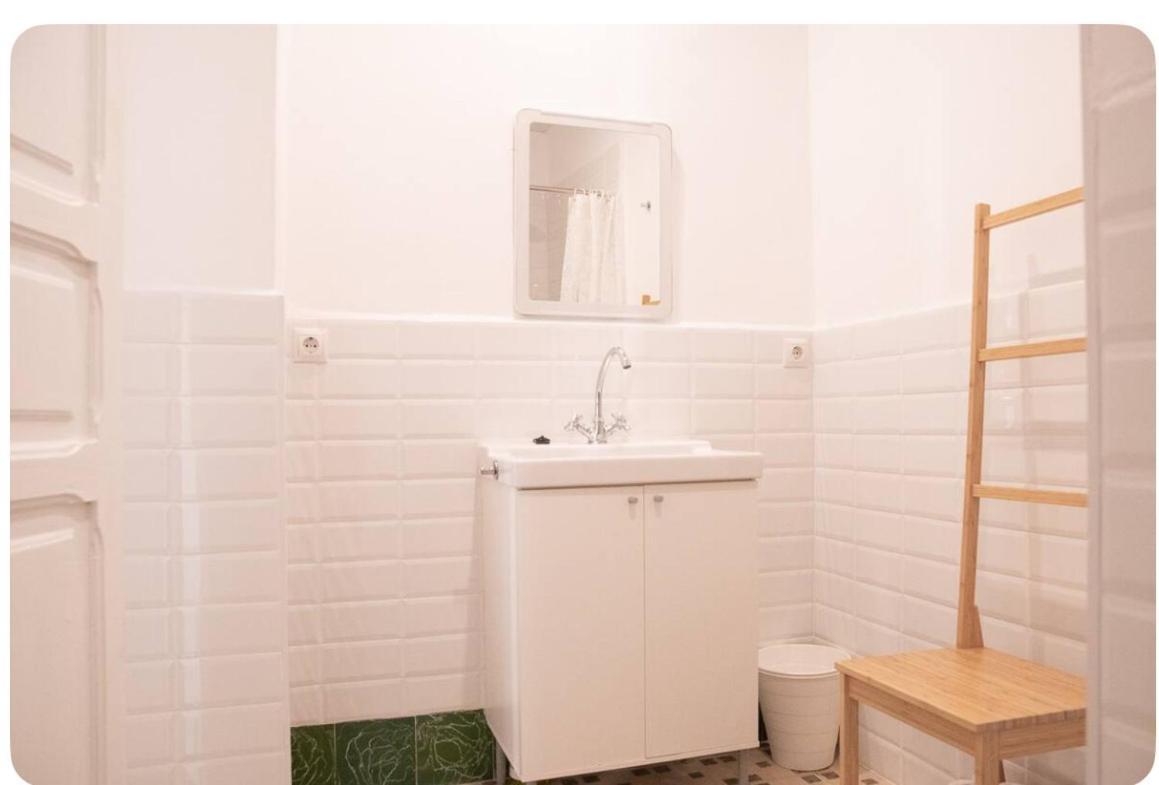 Habitacion Con Bano Privado 1 Cama De Matrimonio Valensiya Dış mekan fotoğraf